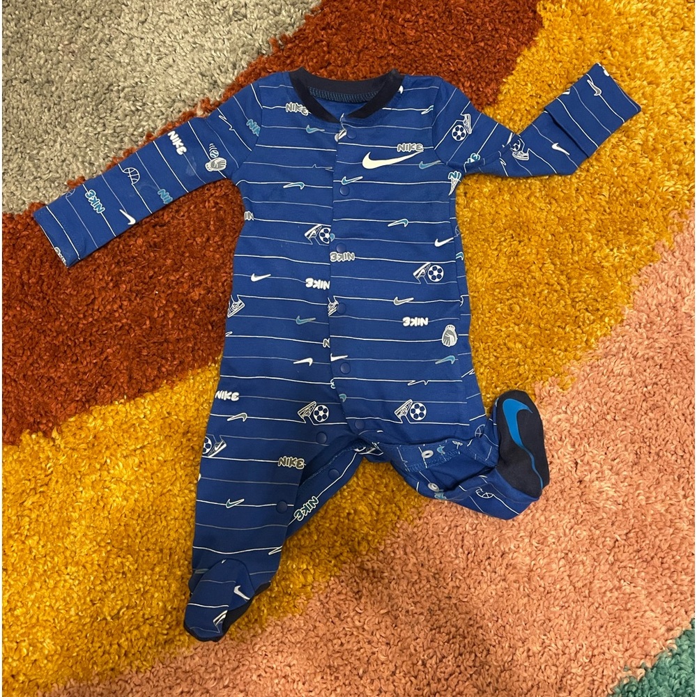 Nike sleeper